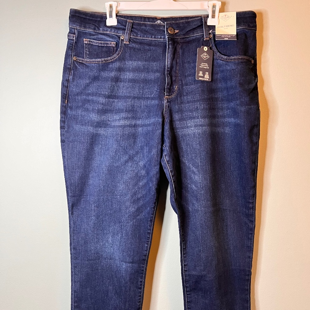 St. John's Bay NWT Girlfriend Jeans Size 18